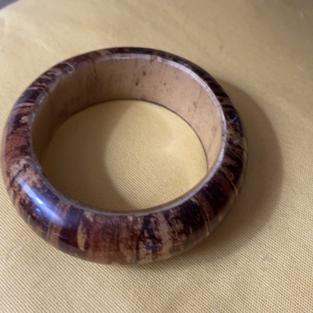 Wooden bangle - Picture 3 of 4